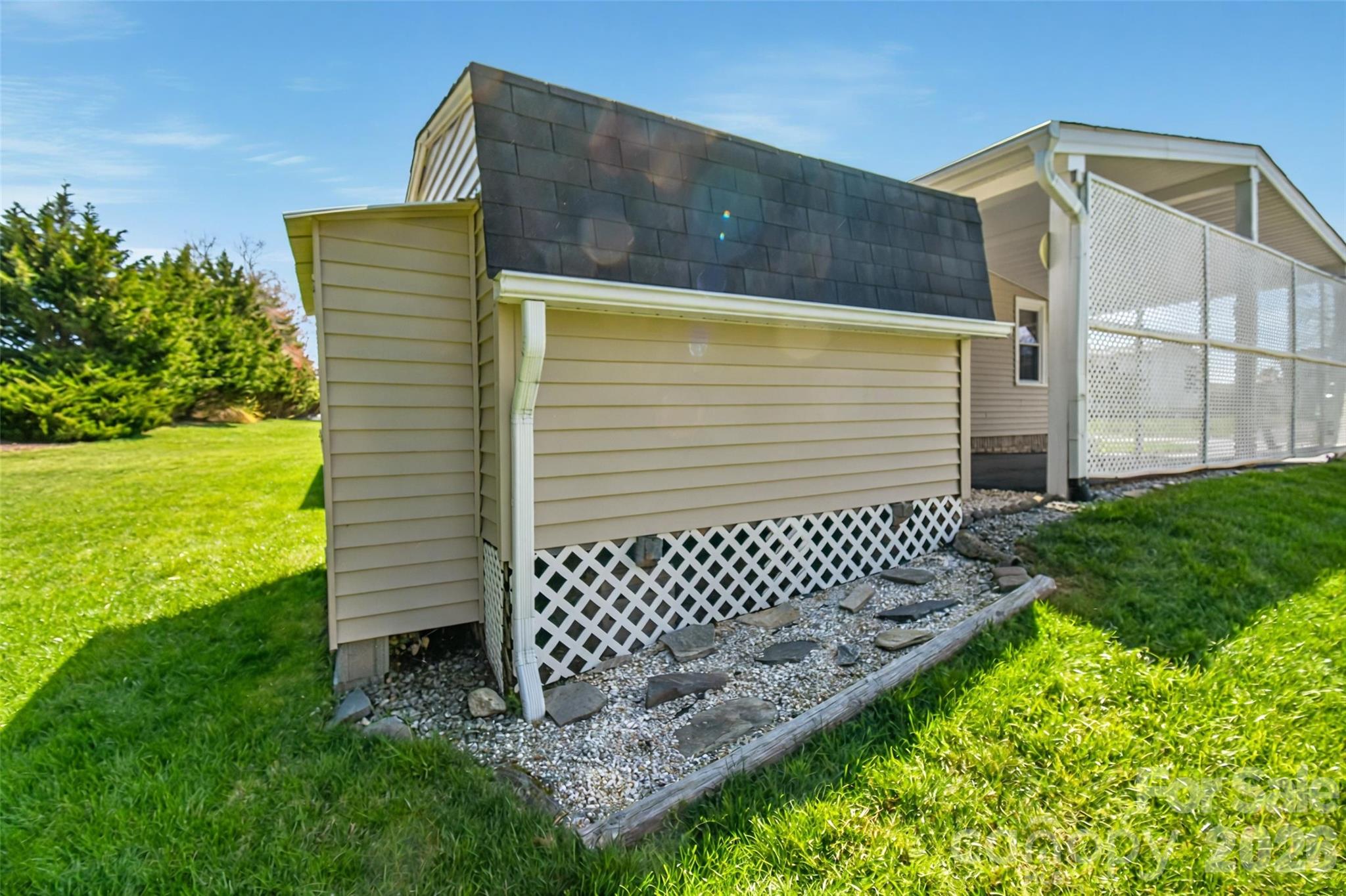 222 Cranbrook Circle