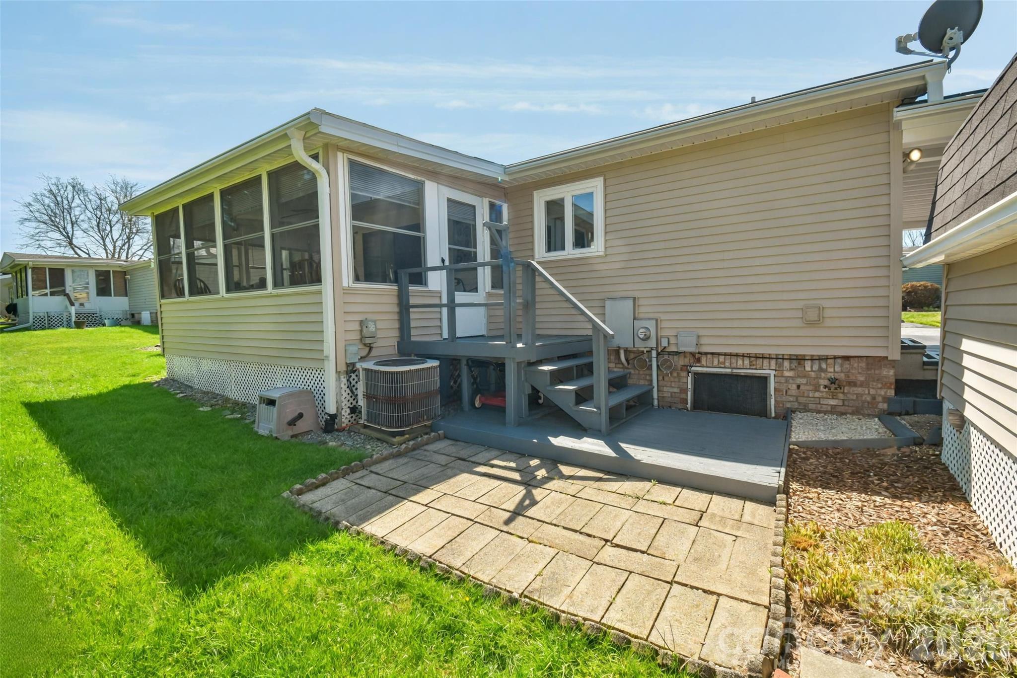 222 Cranbrook Circle