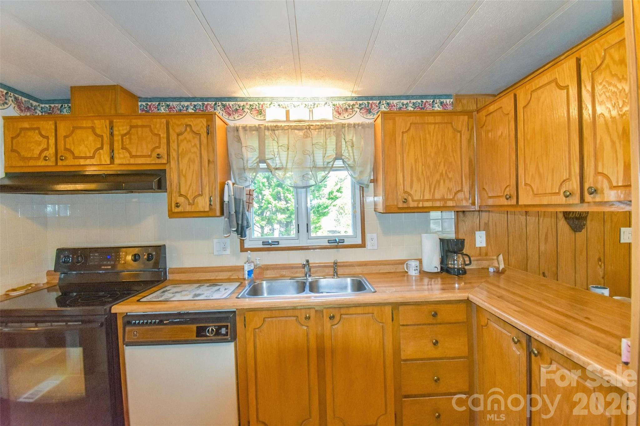 222 Cranbrook Circle