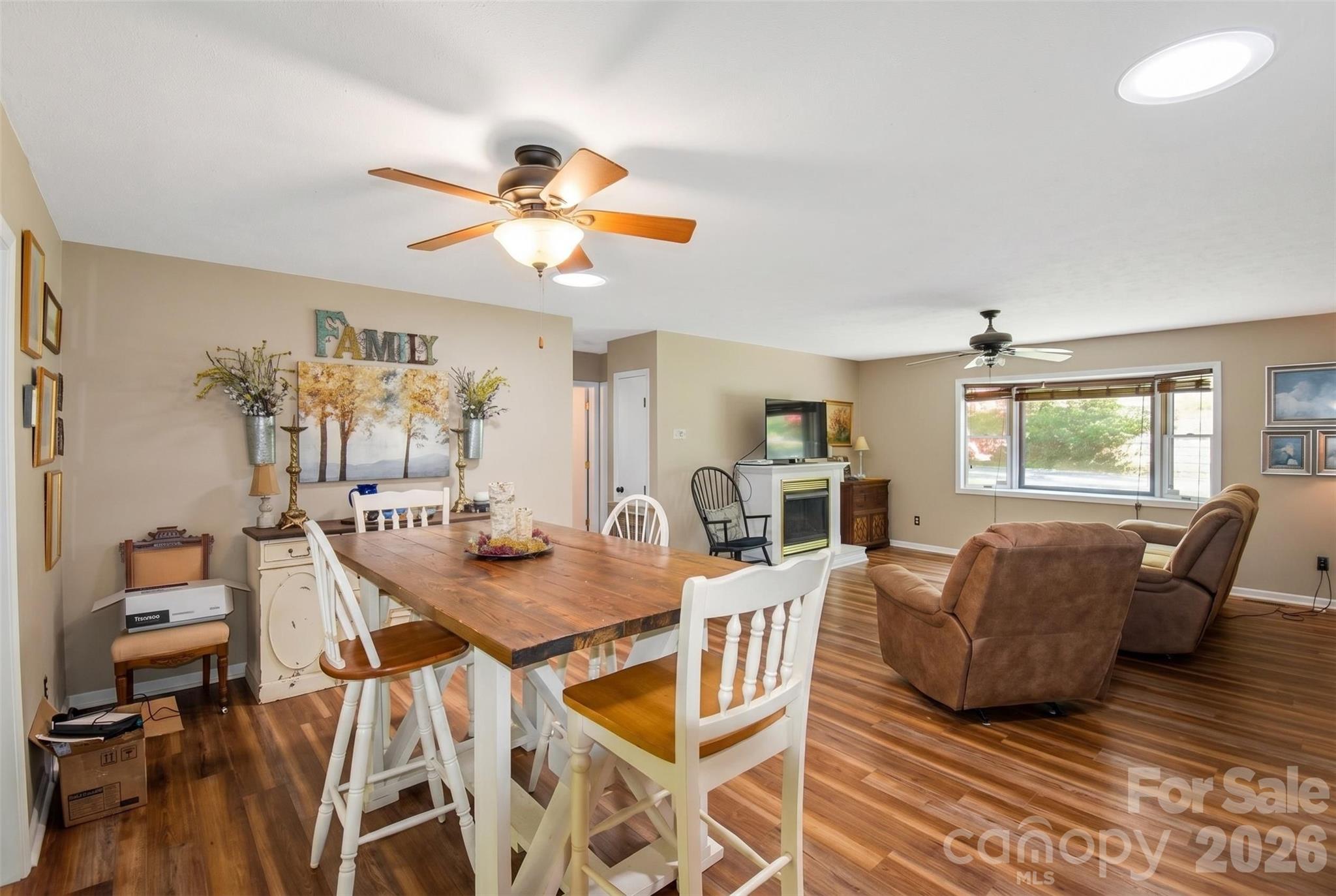 14 N Willow Wood Trail