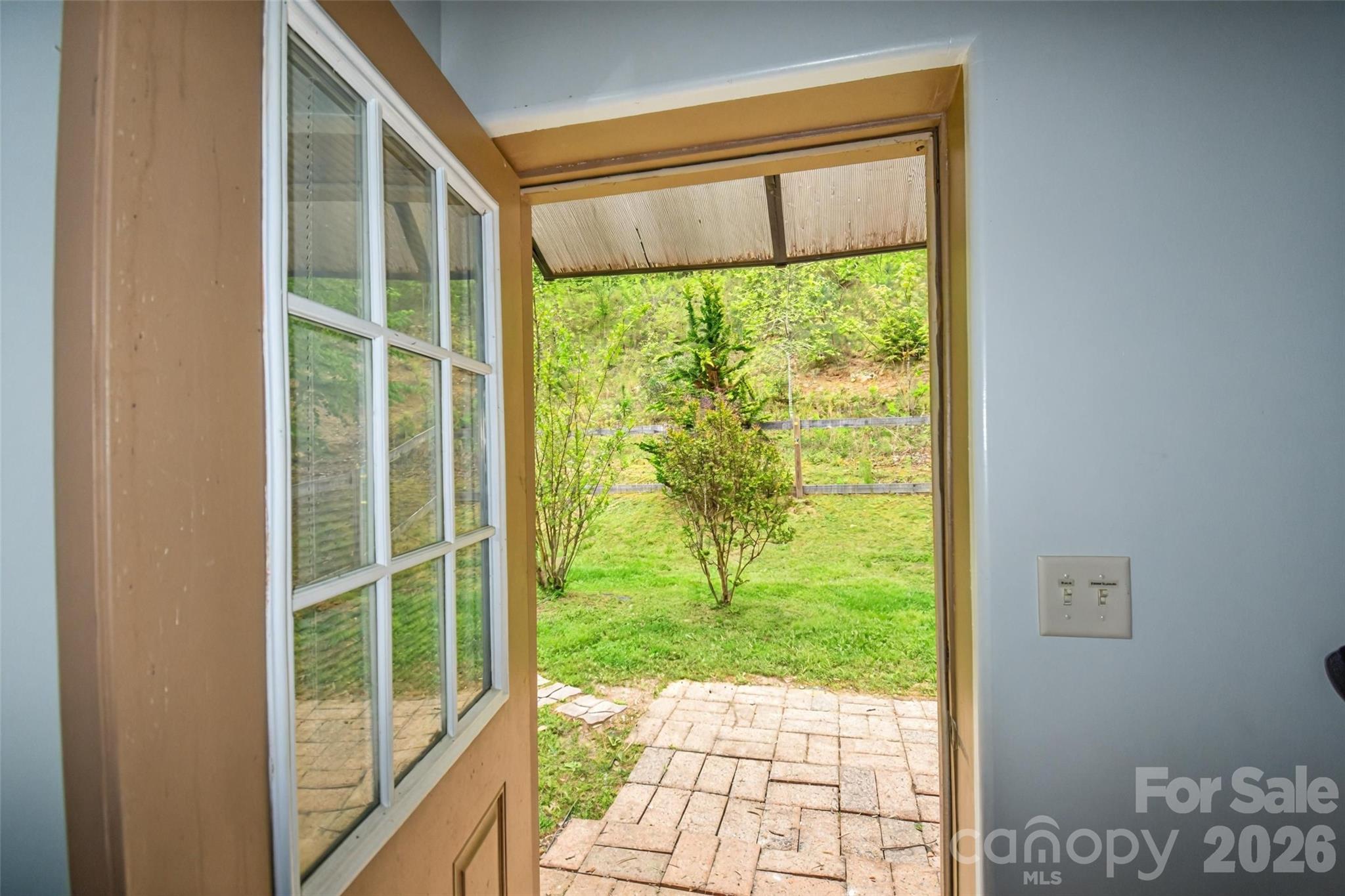 945 N Country Club Road