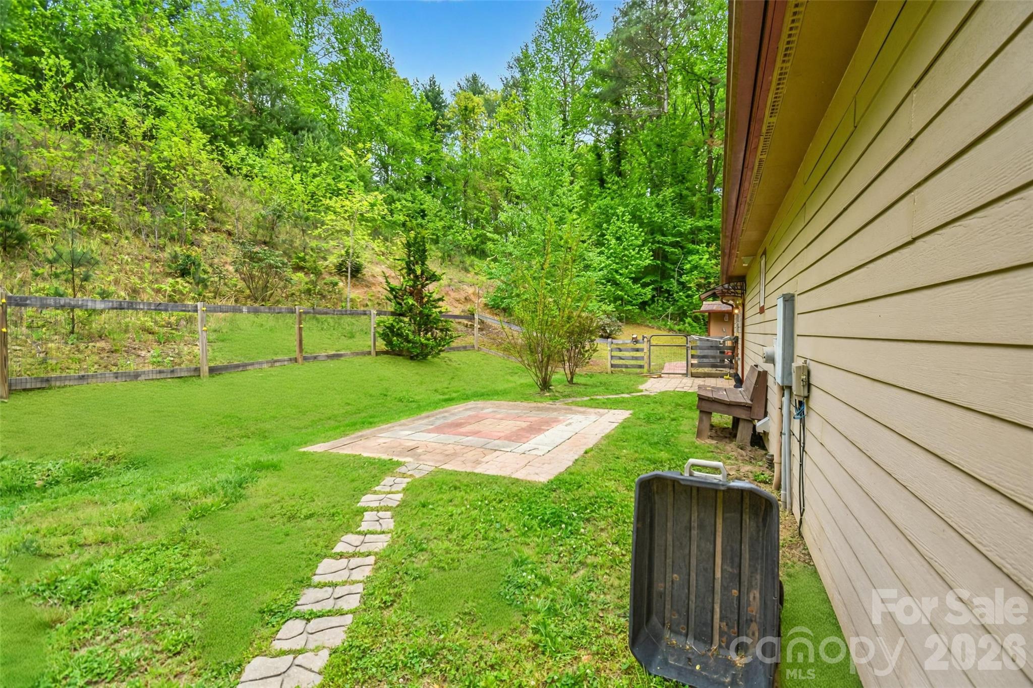 945 N Country Club Road