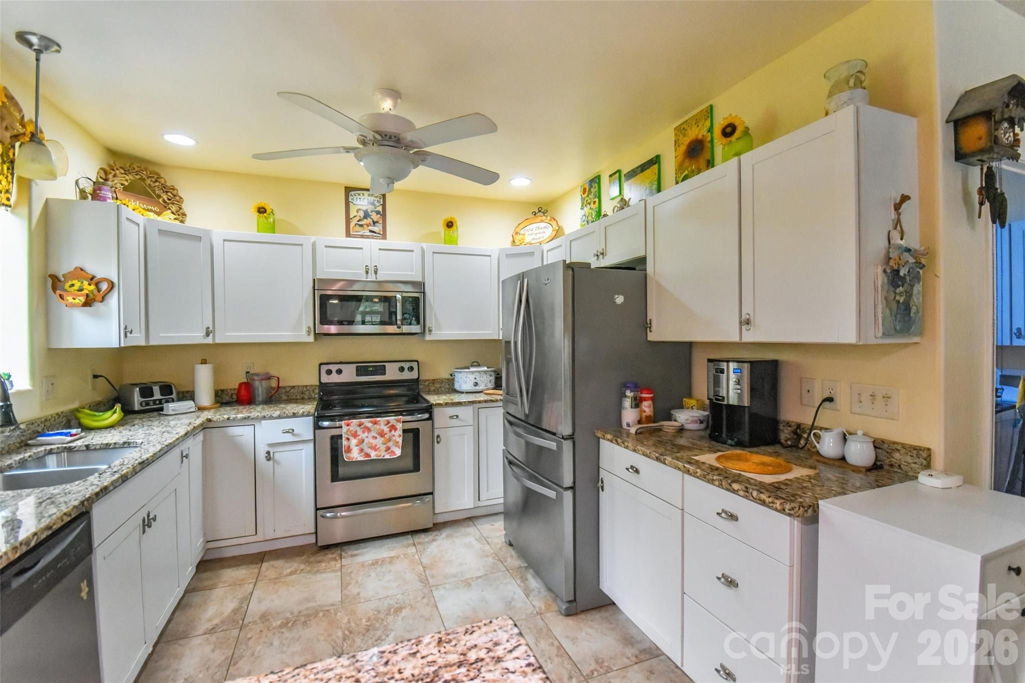 945 N Country Club Road