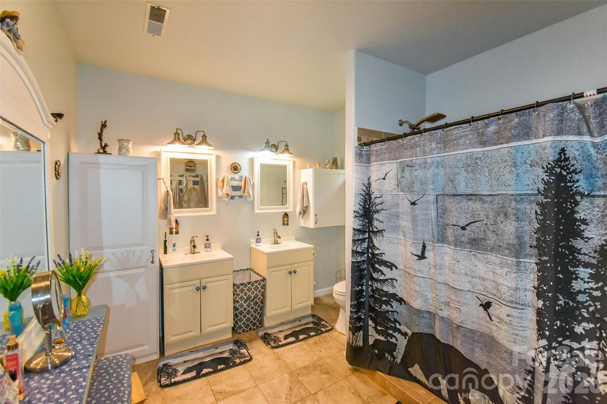 945 N Country Club Road