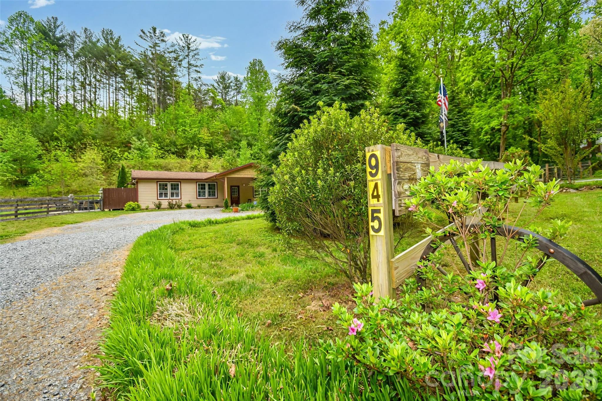 945 N Country Club Road