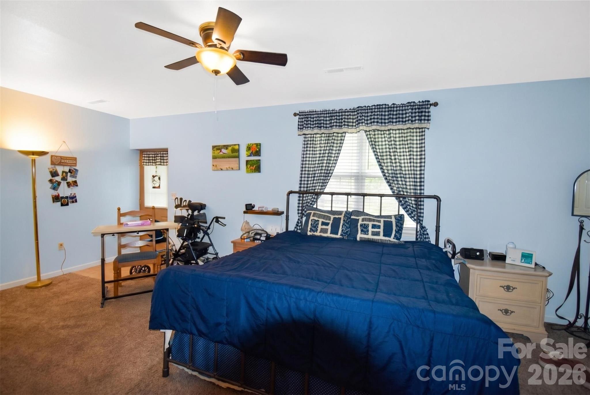 945 N Country Club Road