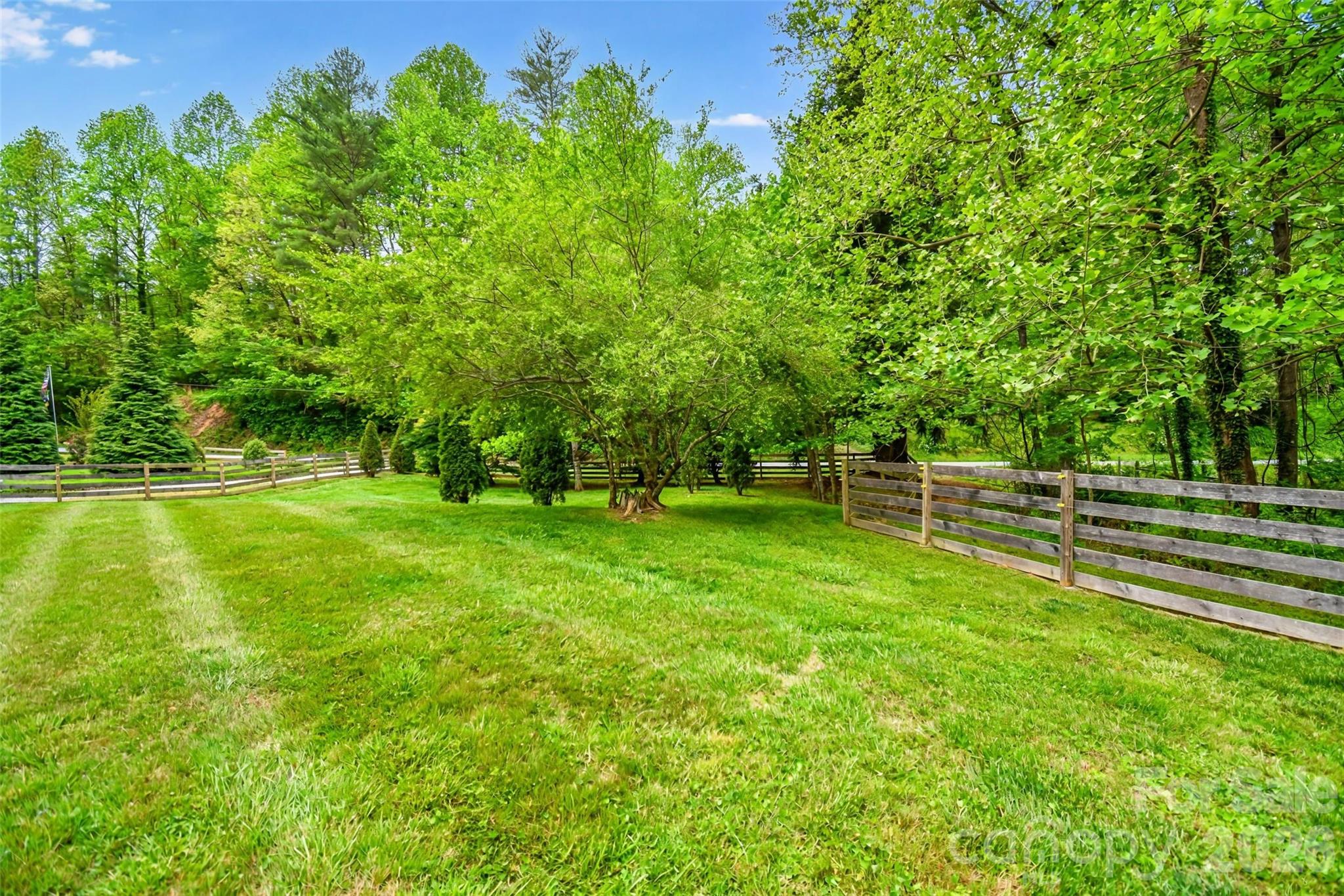 945 N Country Club Road