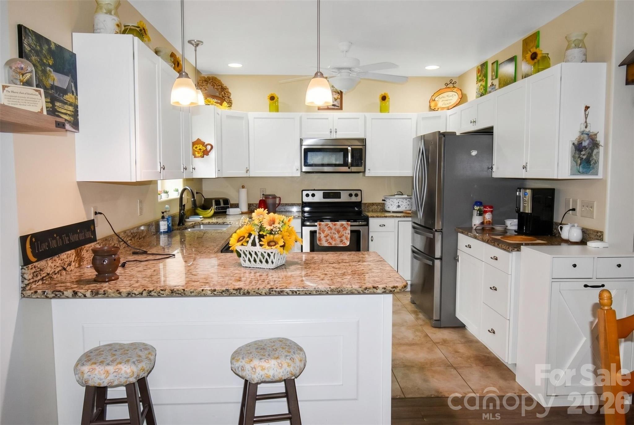 945 N Country Club Road