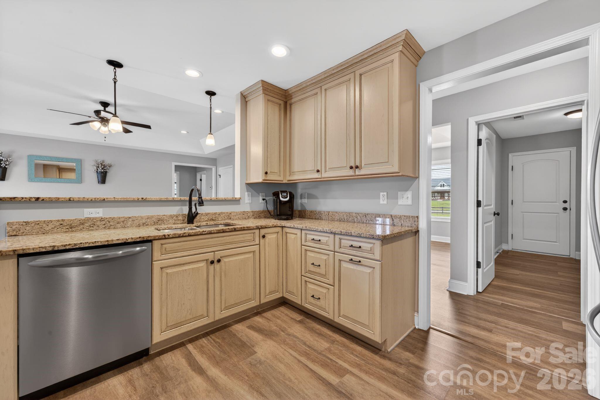 879 Doggett Road