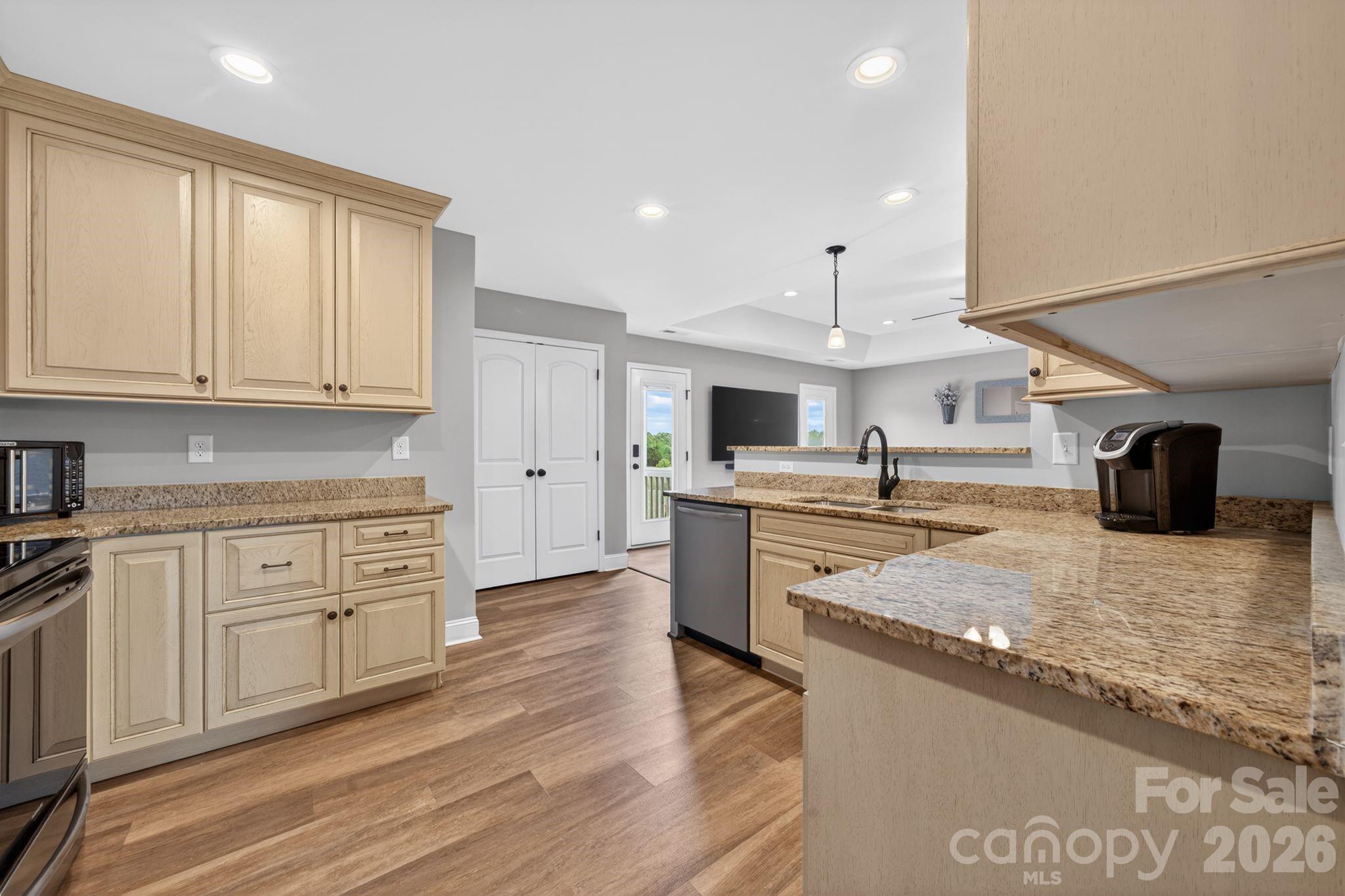 879 Doggett Road