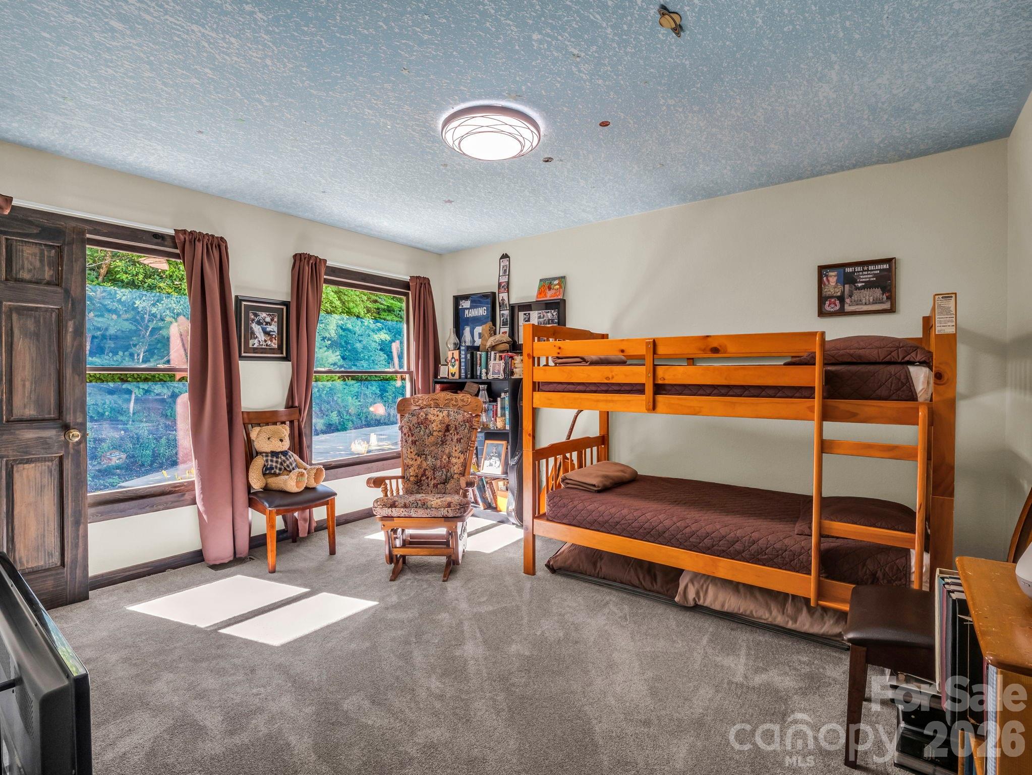 1025 Jeter Mountain Road