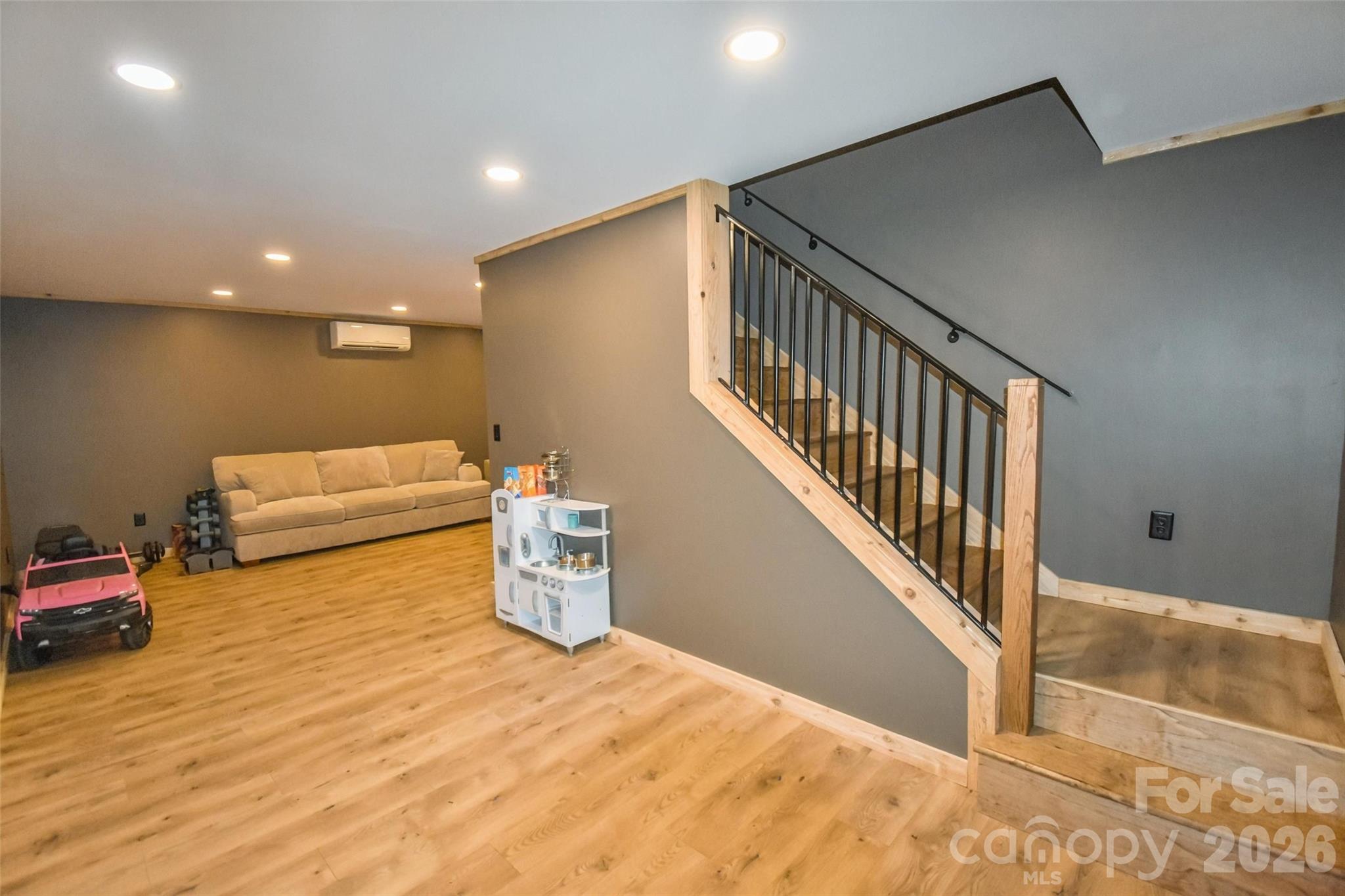 336 Hillside Road