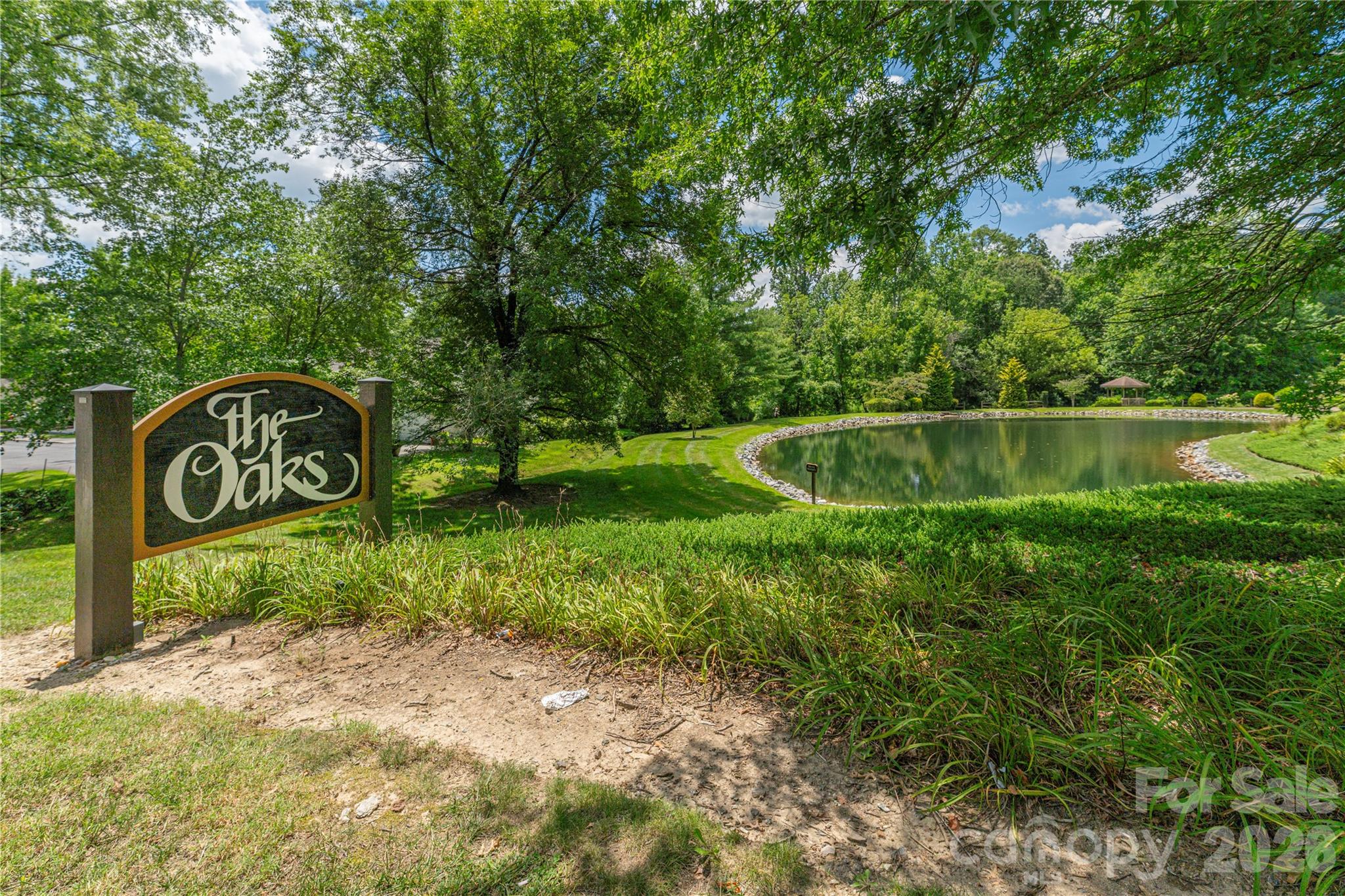 204 Live Oak Lane