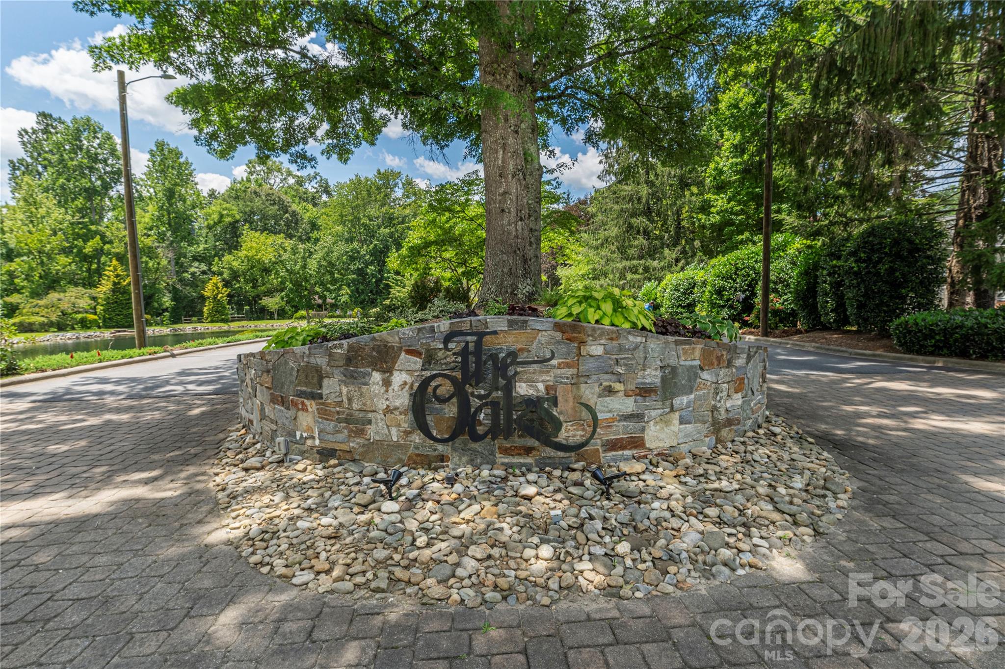 204 Live Oak Lane