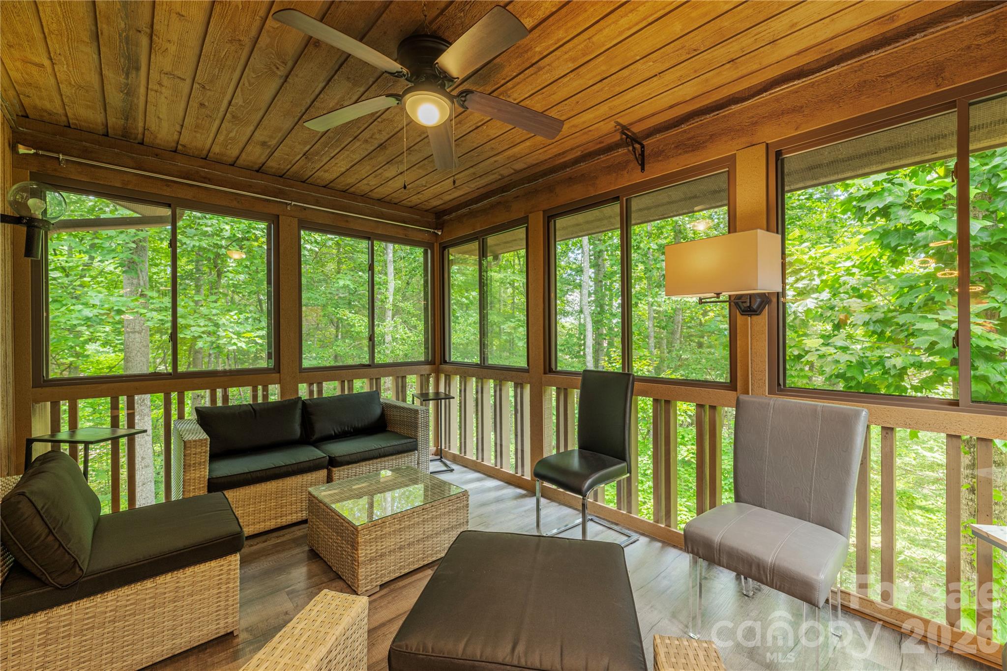 204 Live Oak Lane