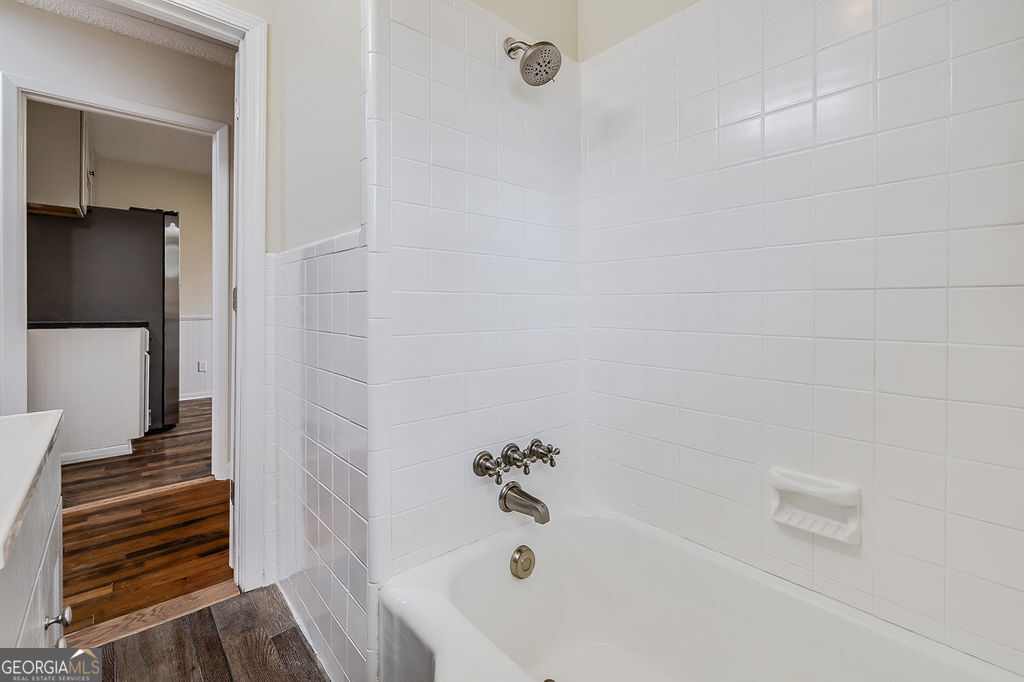 2105 Saint Johns Avenue