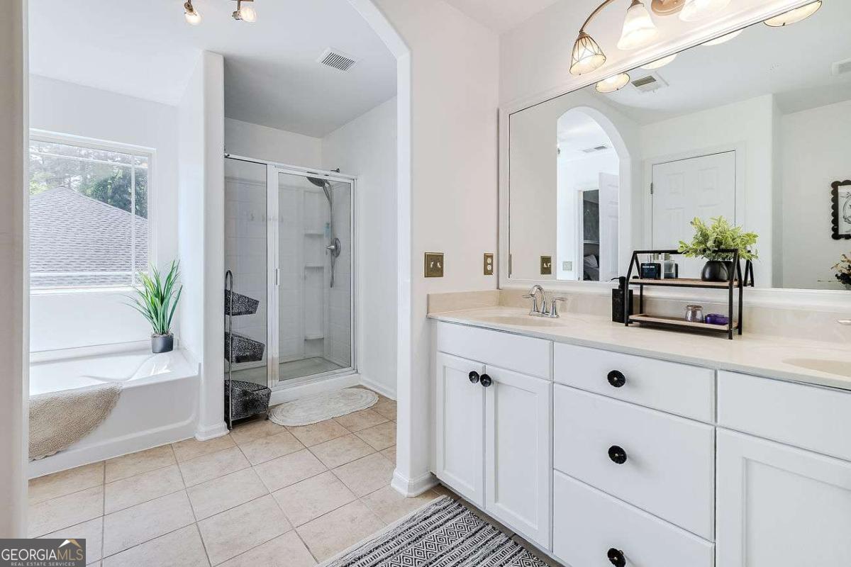 13 Rolling Springs Lane