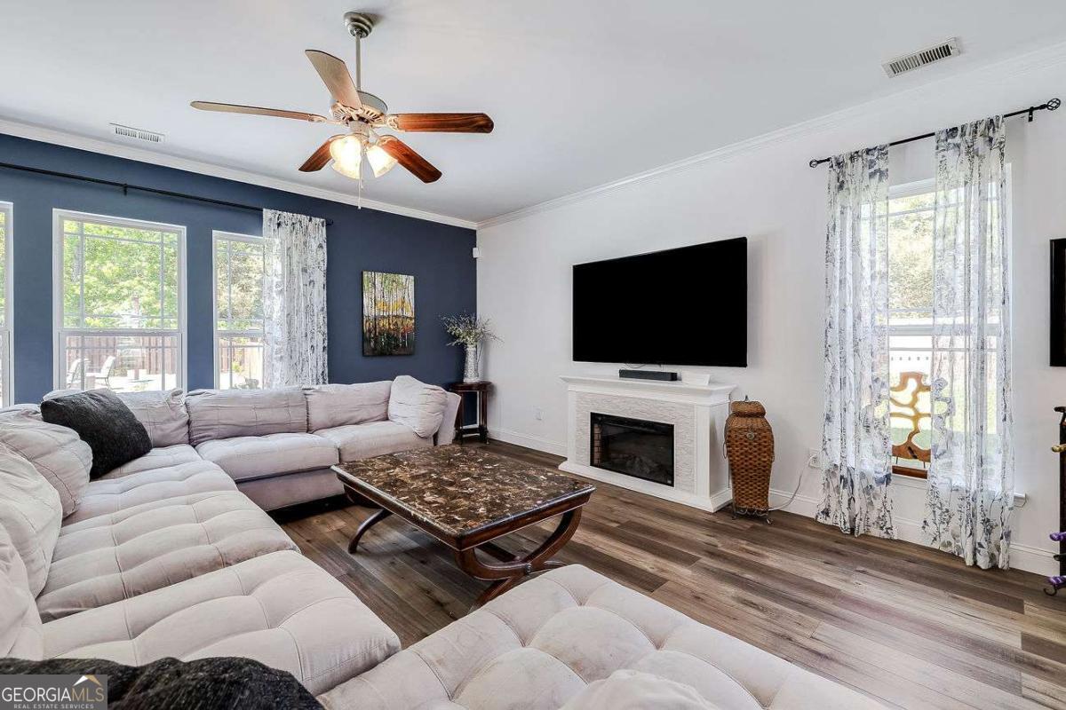 13 Rolling Springs Lane