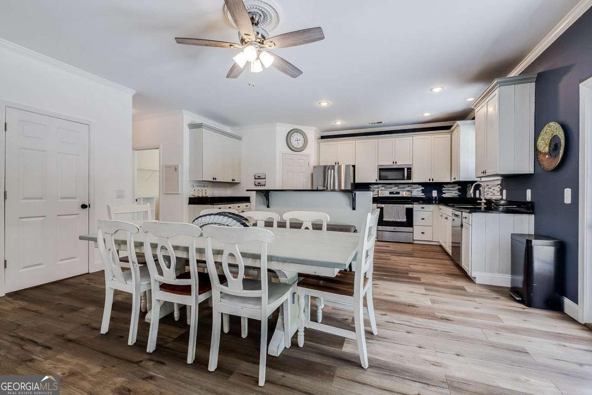 13 Rolling Springs Lane