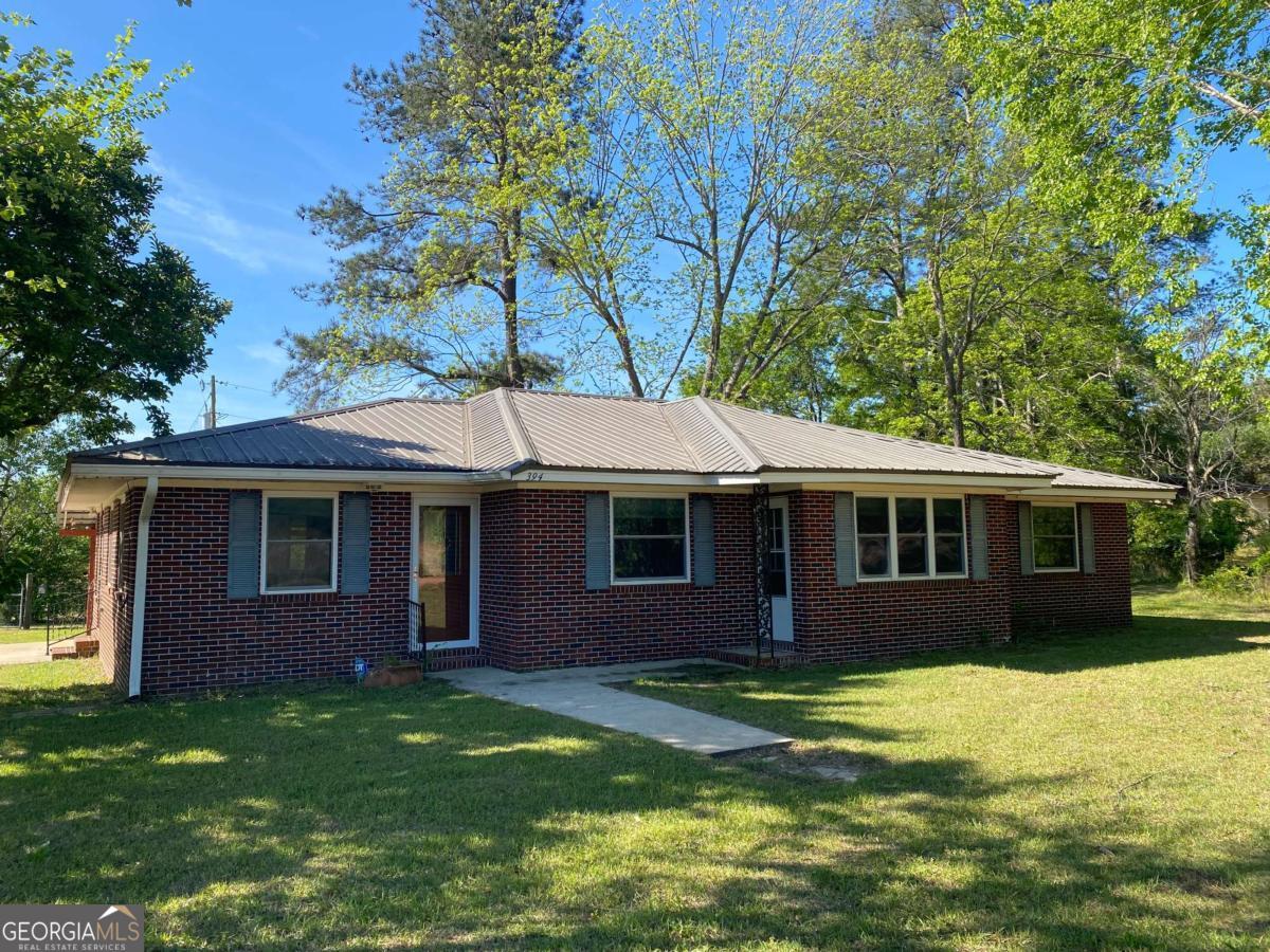 394 Thompson Lane