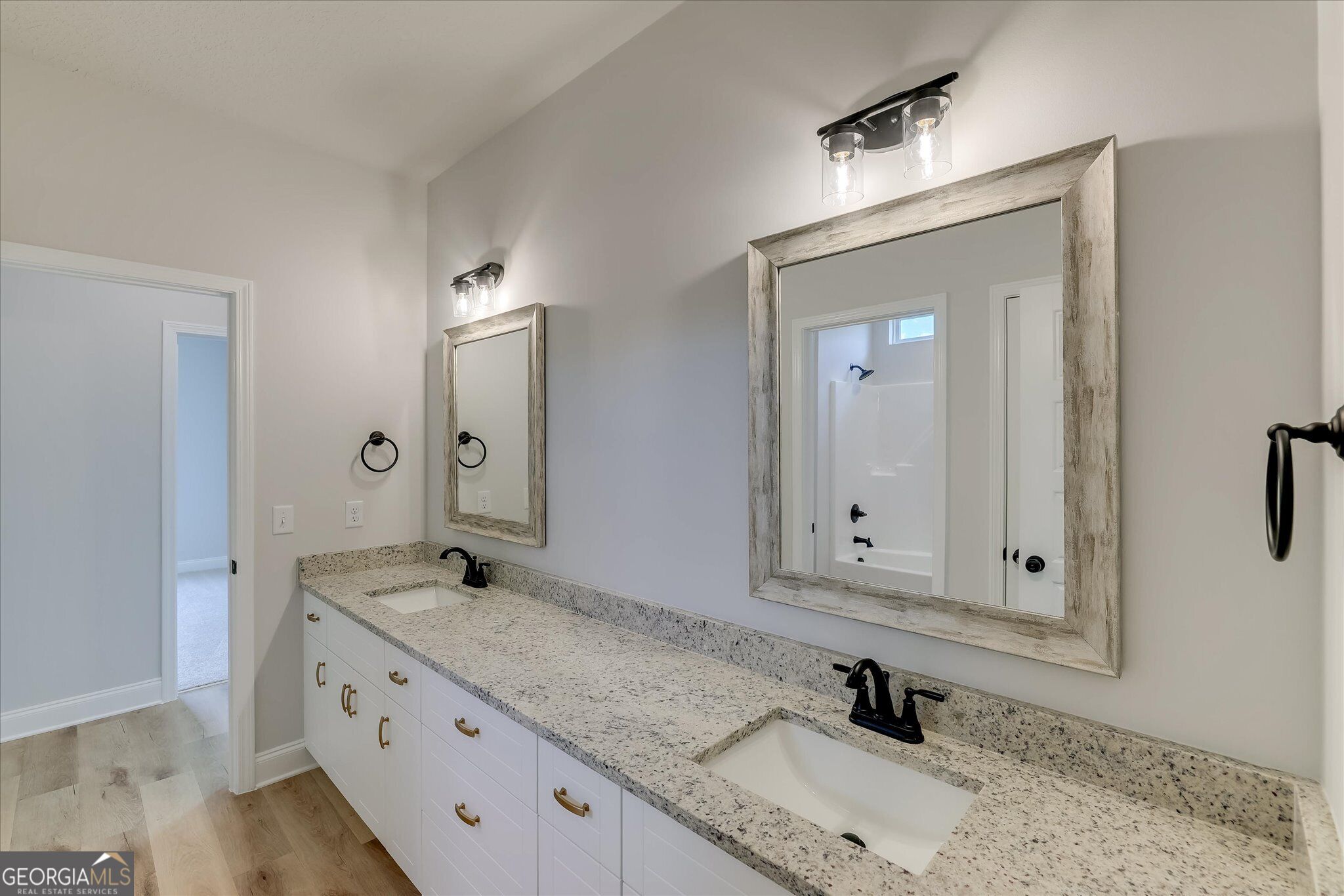 315 Livingston Bend