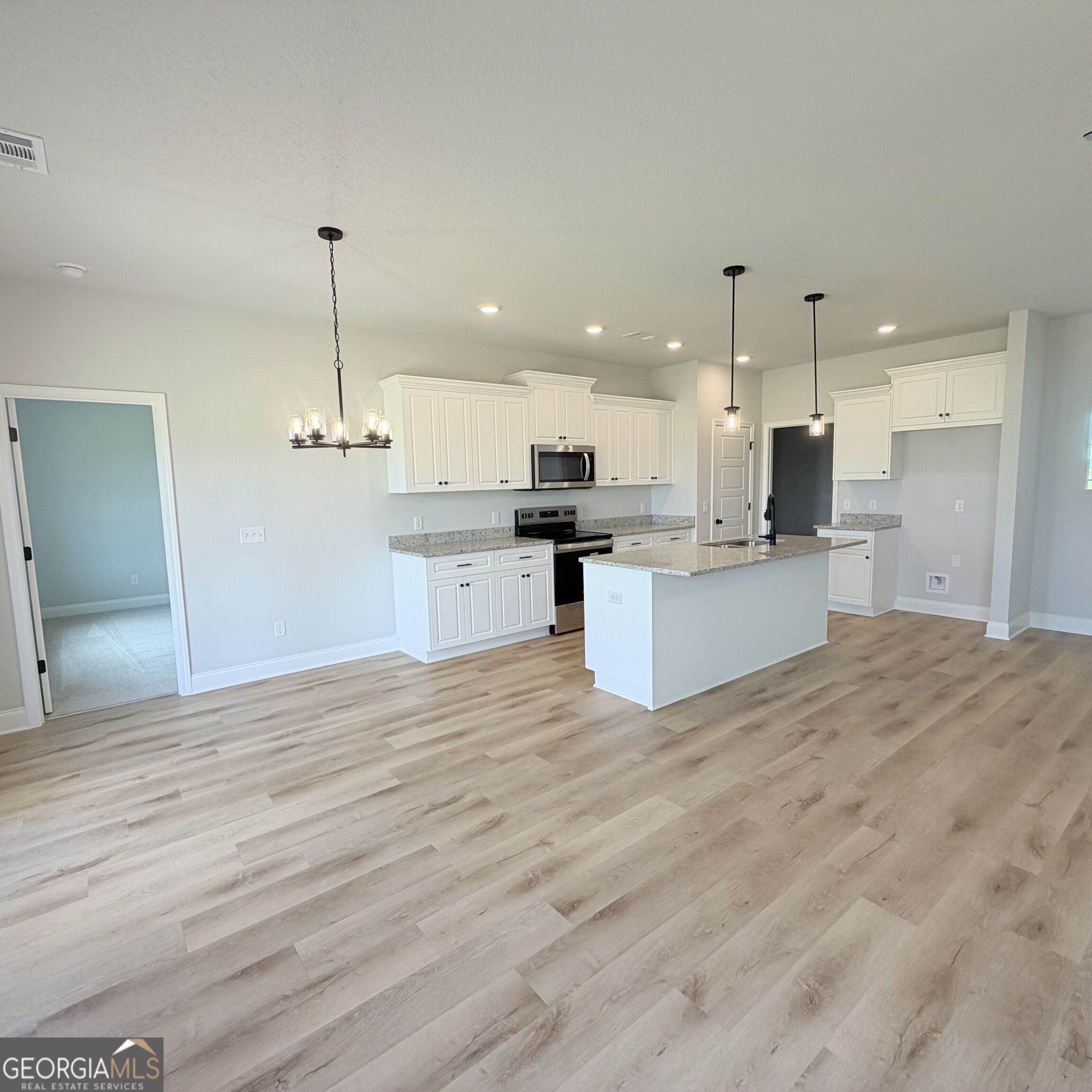 325 Livingston Bend