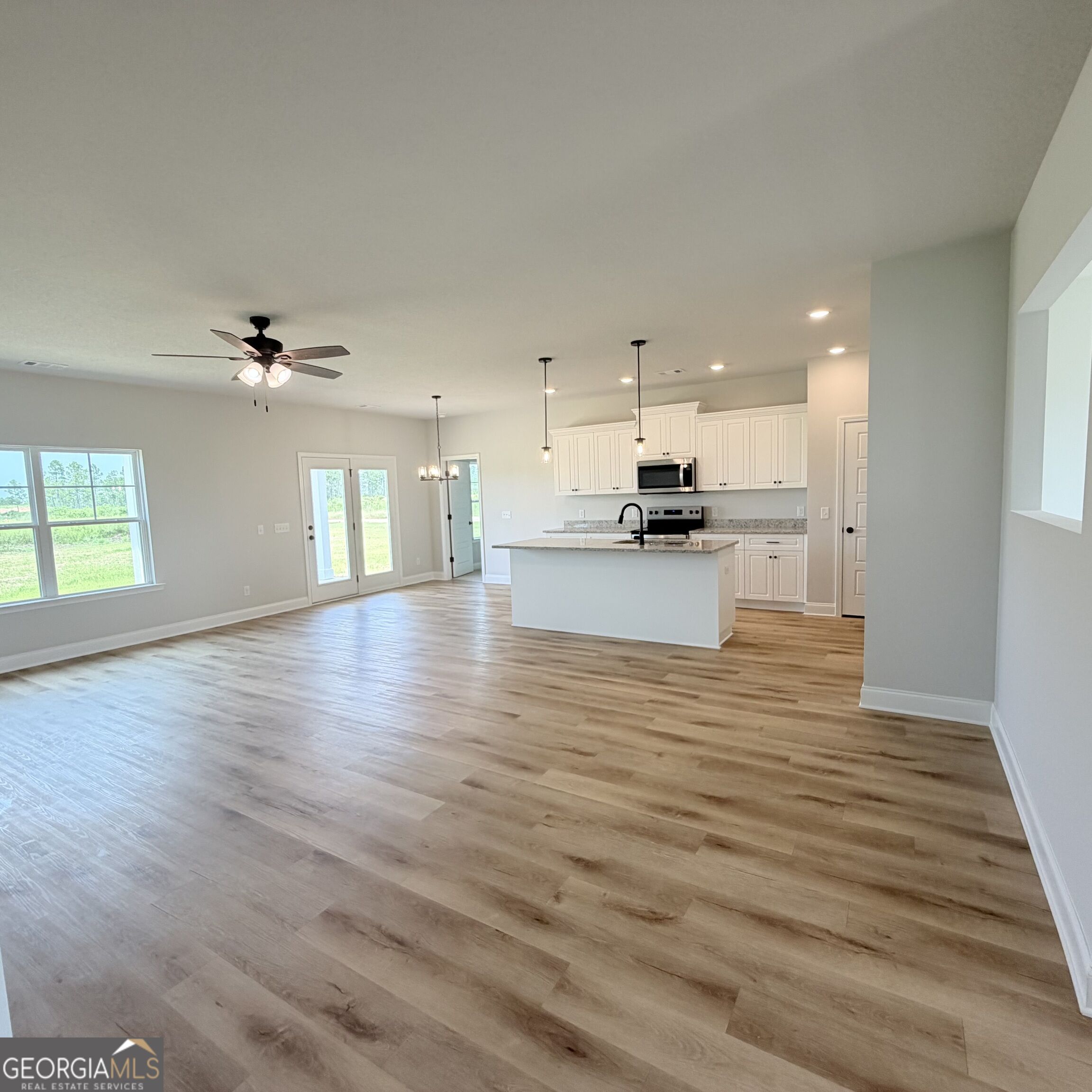 325 Livingston Bend