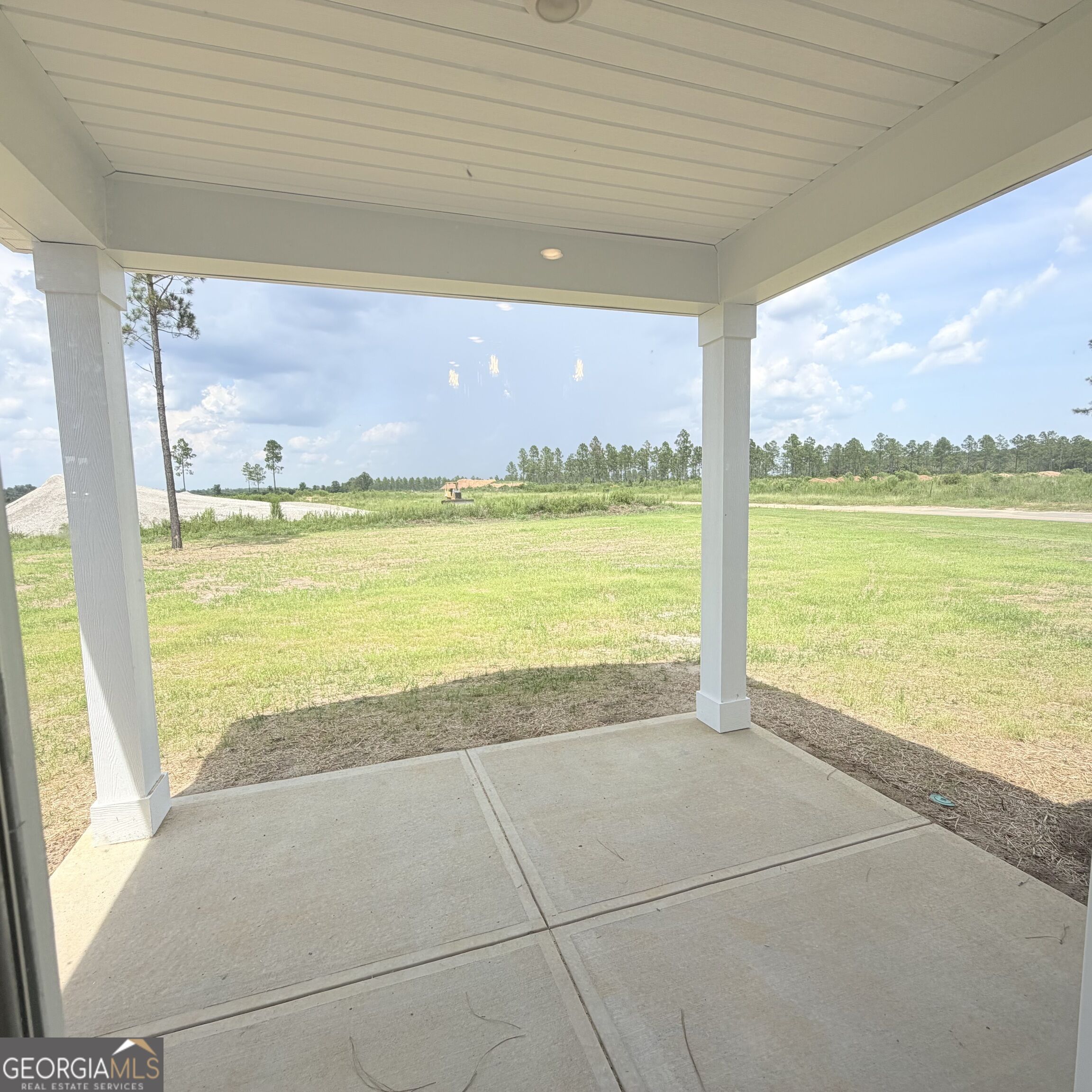 325 Livingston Bend