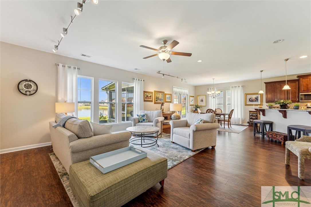 225 Willow Point Circle