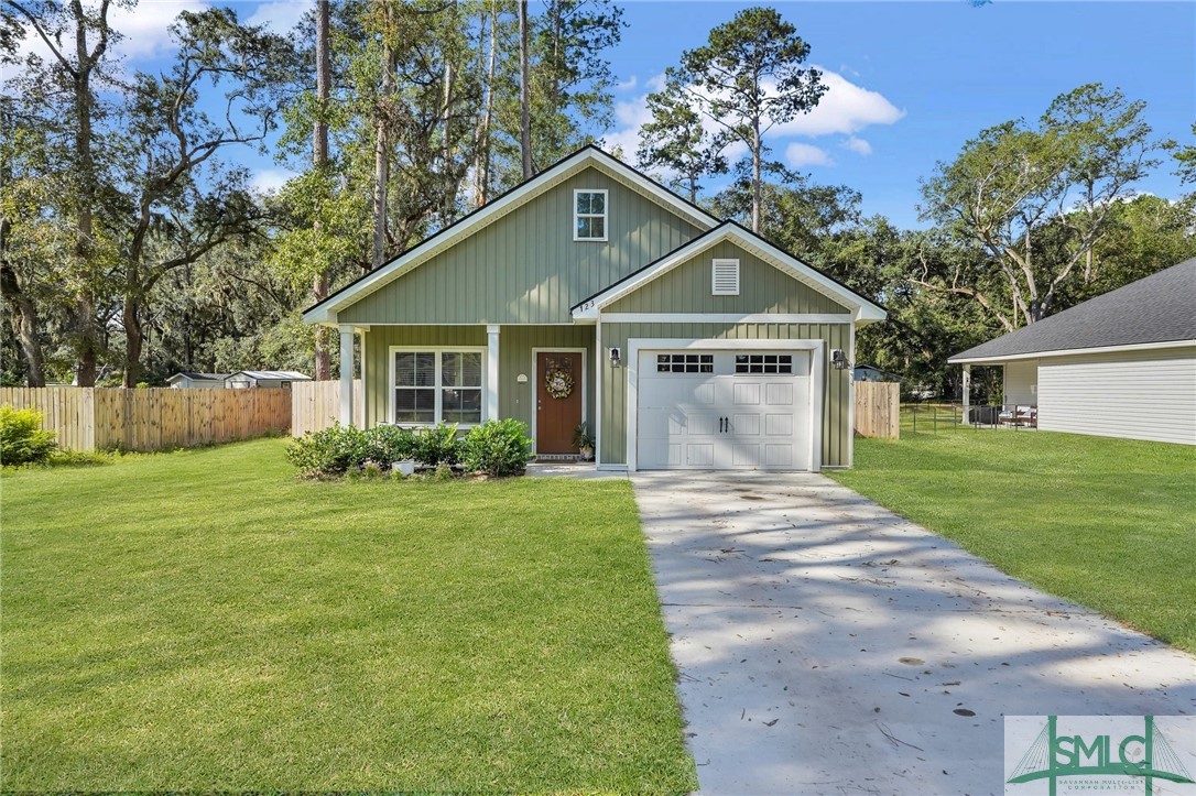 123 Circle Road