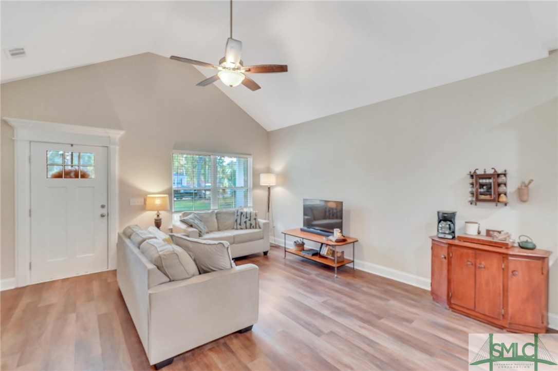 123 Circle Road