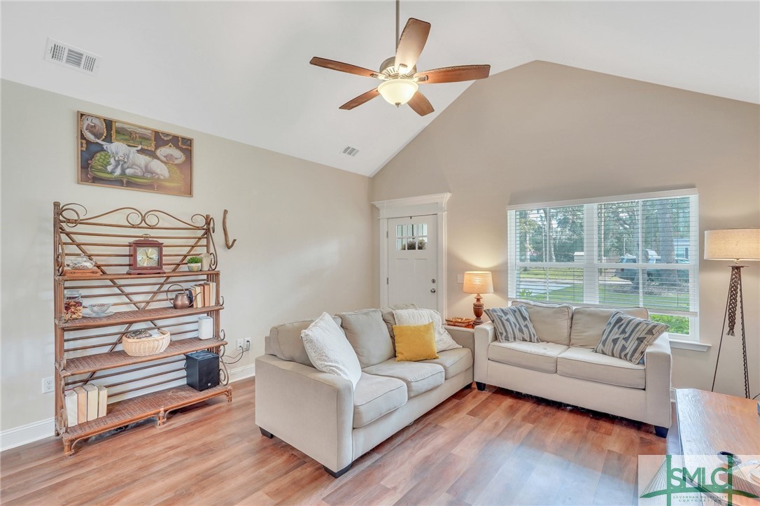 123 Circle Road
