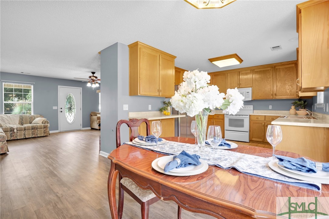 602 S Skinner Avenue