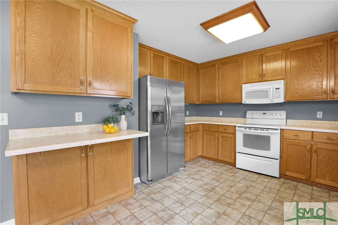 602 S Skinner Avenue