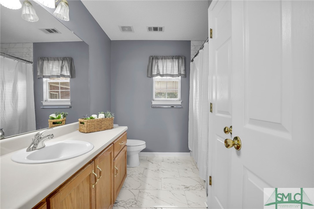 602 S Skinner Avenue