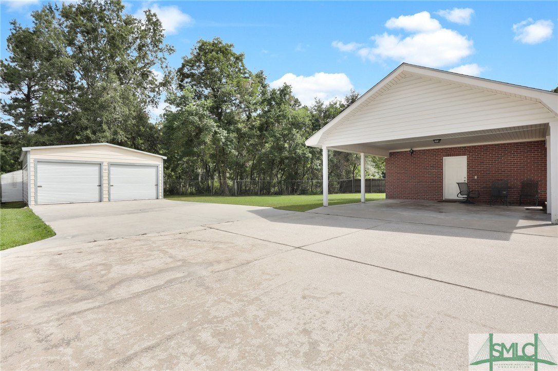 602 S Skinner Avenue