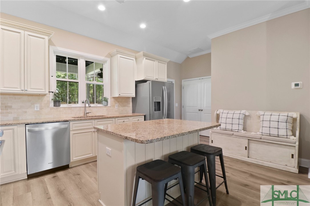 620 W 9th Street