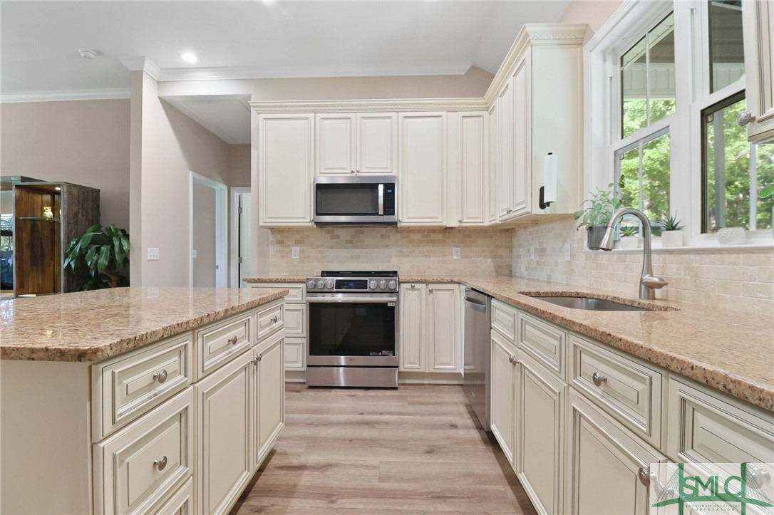 620 W 9th Street