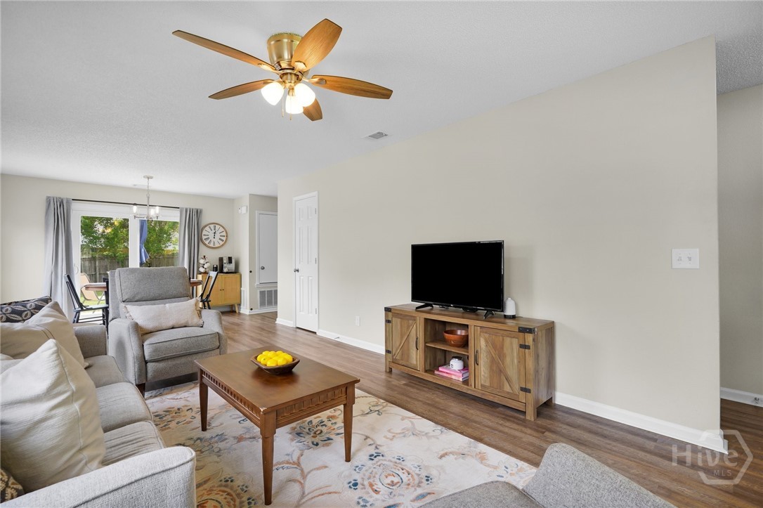 2 McLaughlin Court