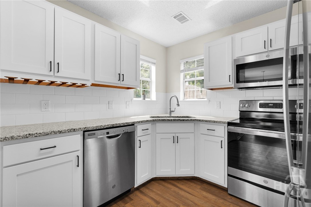 2 McLaughlin Court