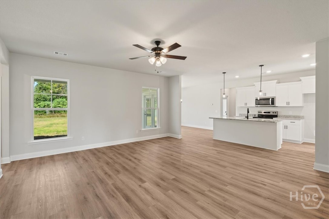 305 Livingston Bend Dr., Lot 8