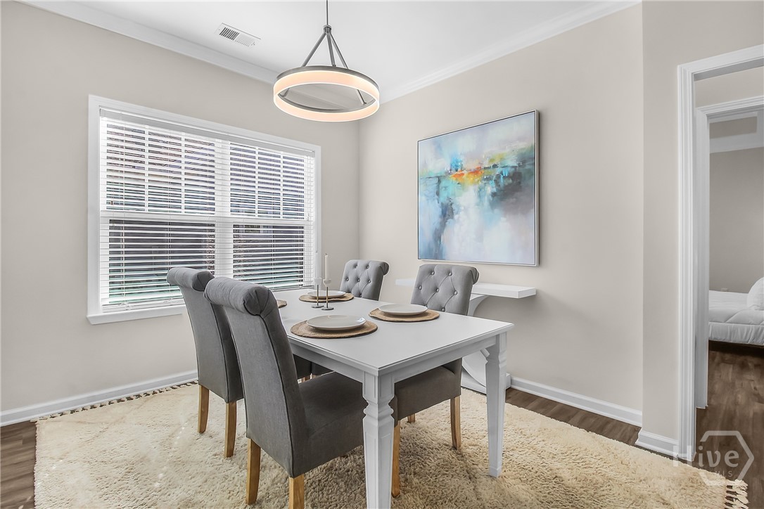102 Rosamund Road
