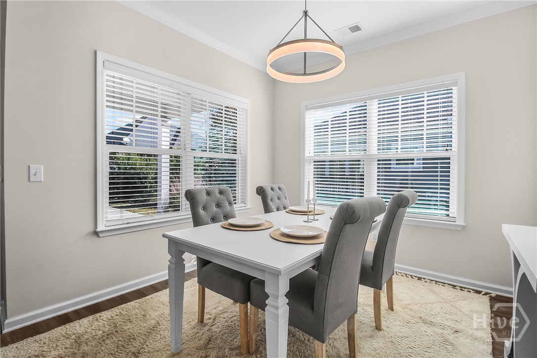 102 Rosamund Road