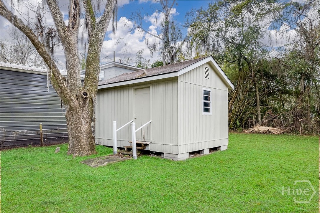 2105 Saint Johns Ave