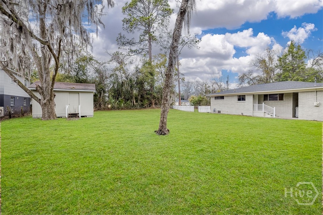 2105 Saint Johns Ave