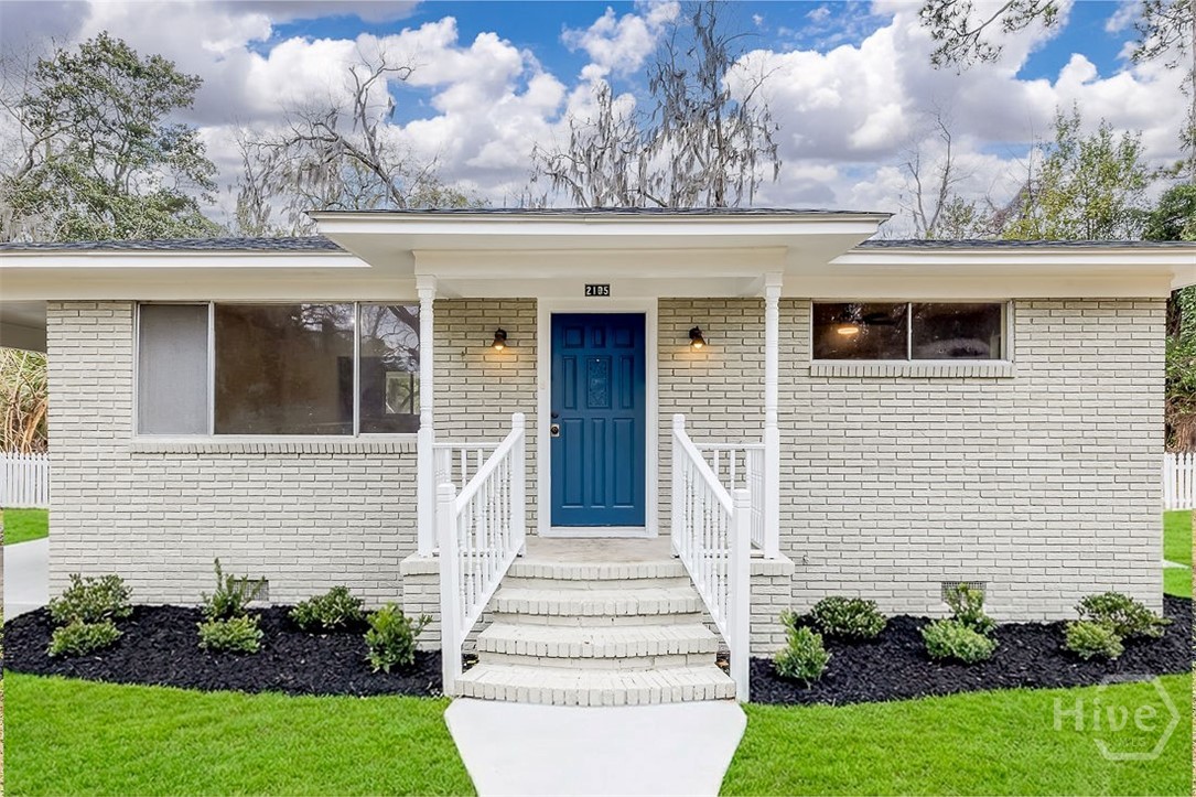 2105 Saint Johns Ave