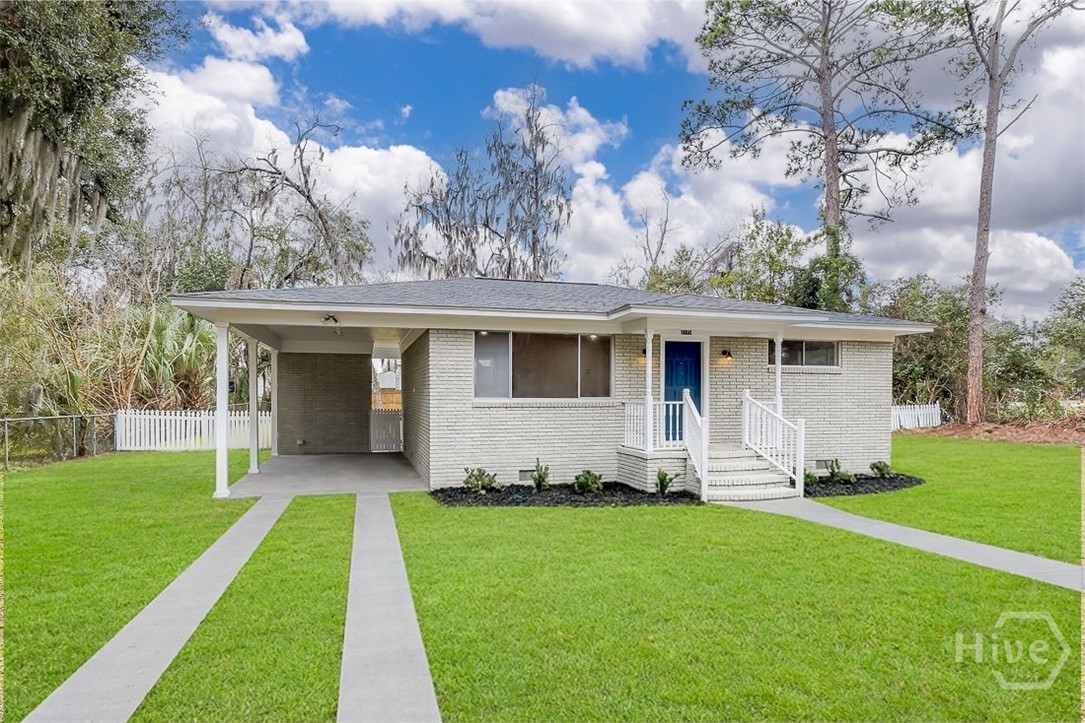 2105 Saint Johns Ave