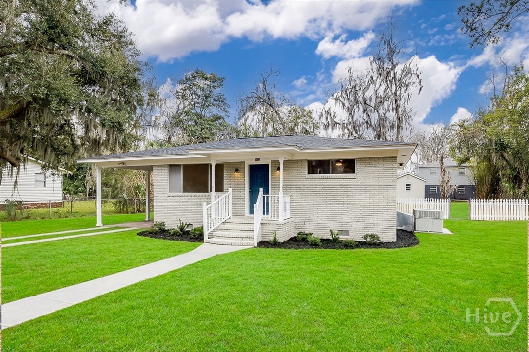 2105 Saint Johns Ave