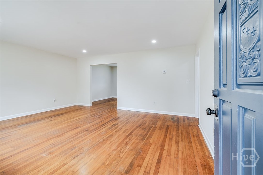 2105 Saint Johns Ave