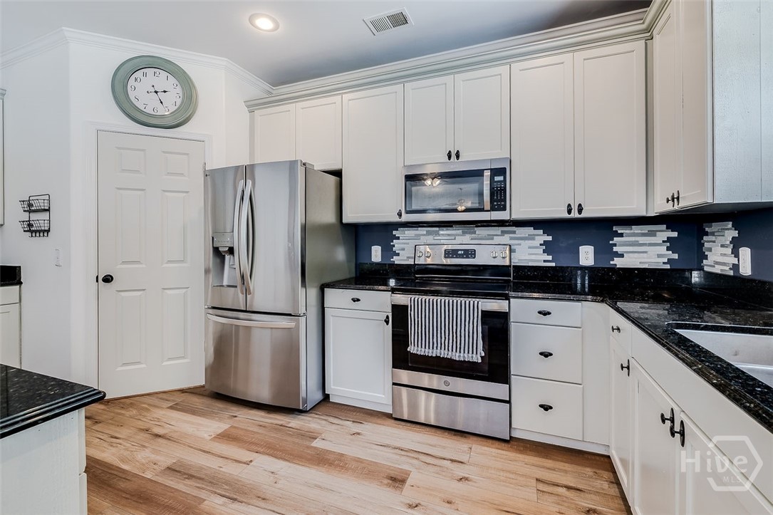 13 Rolling Springs Lane